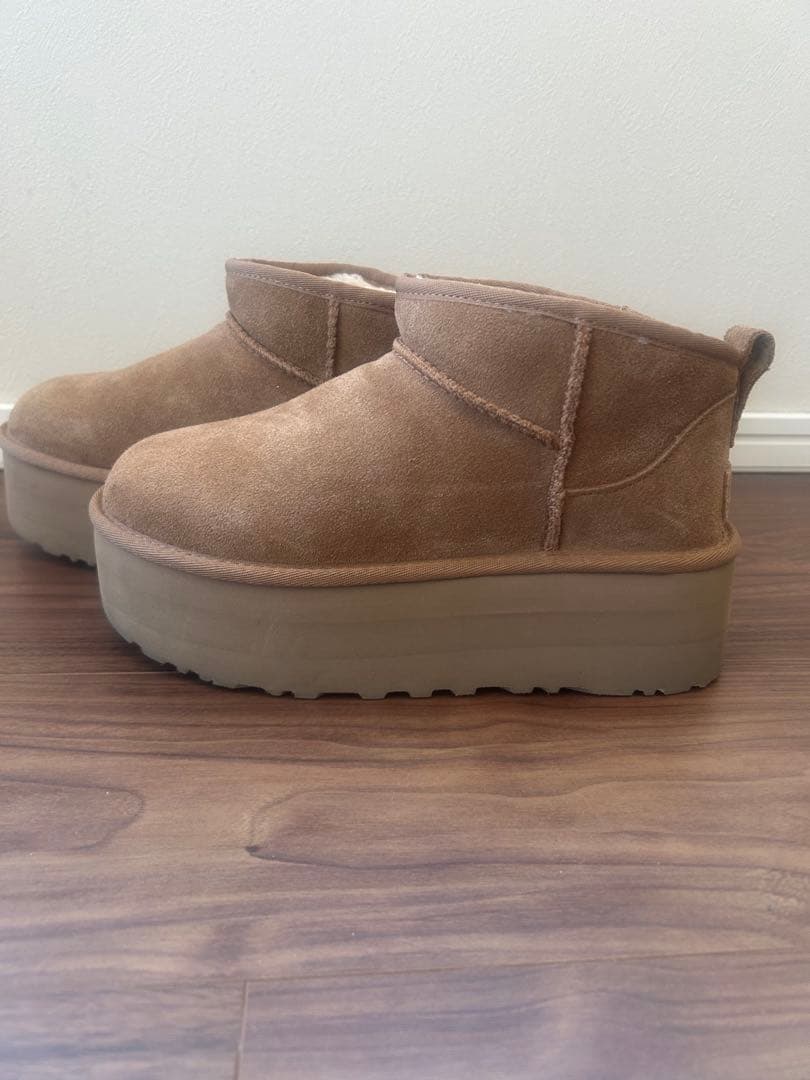 UGG チェスナット　ショートブーツ