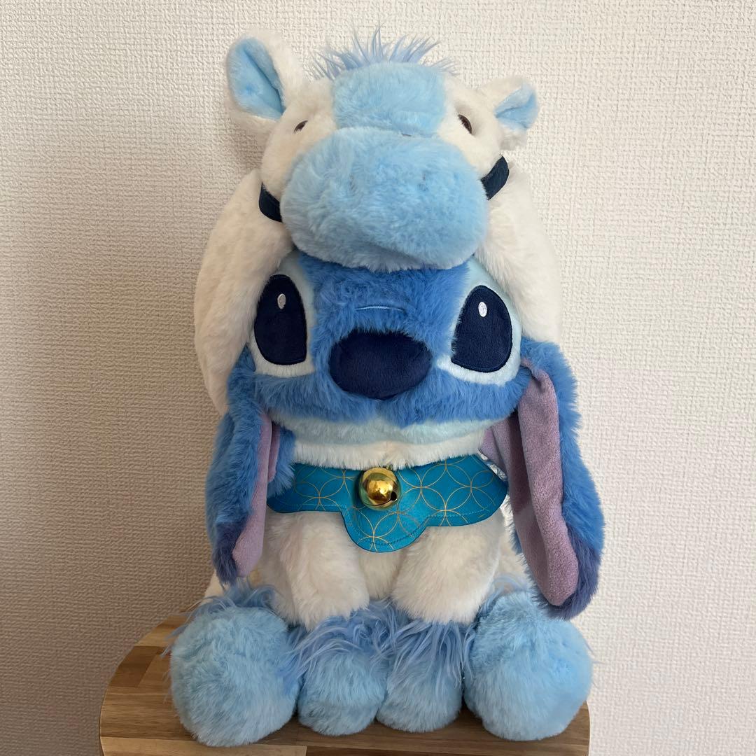 ディズニーストア　干支　シリーズ　2026 午年　スティッチ　ぬいぐるみ　M