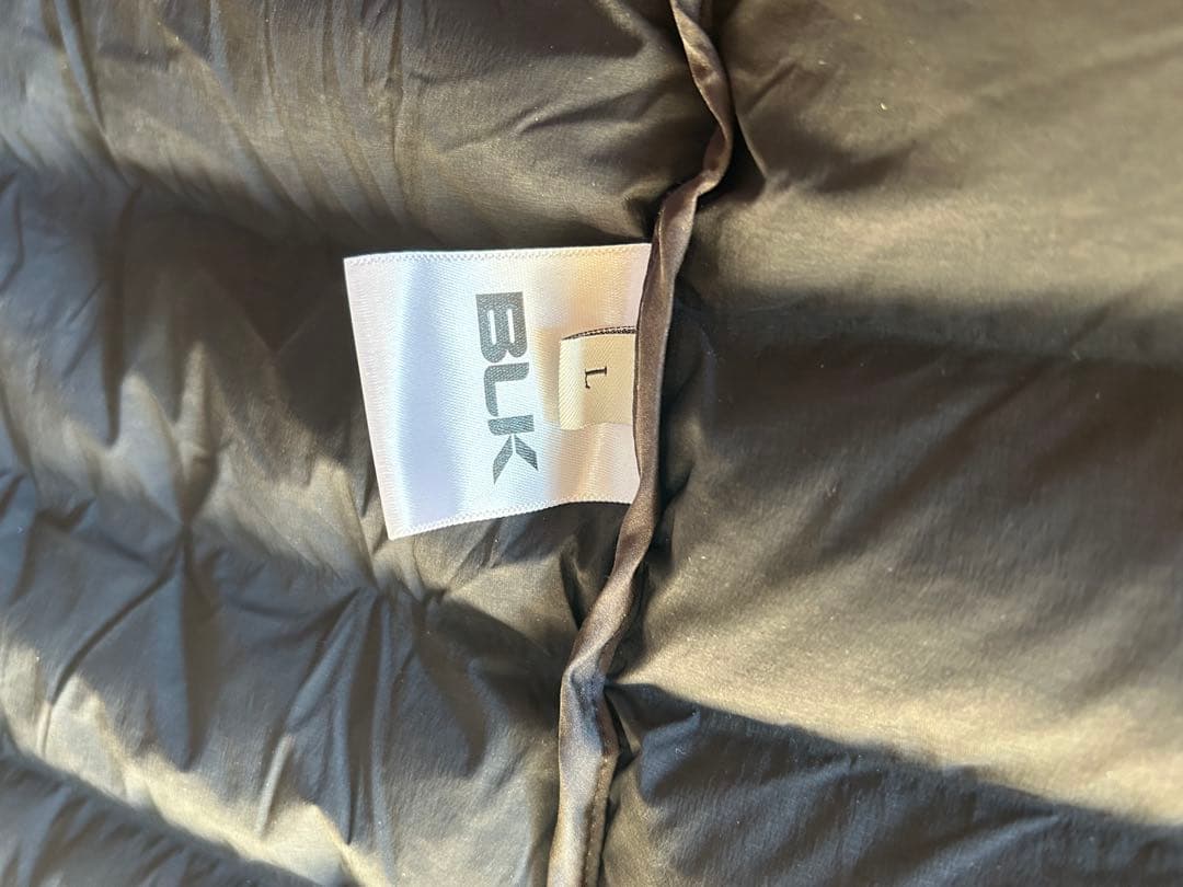 【美品】BLK フード付きダウンベンチコートブラック