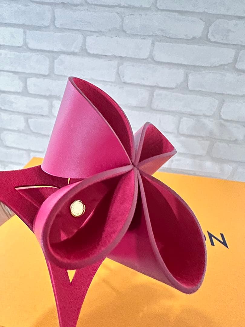 ぶ*ー様 Louis Vuitton OrigamiFlower