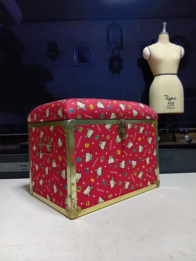 希少　1970's　初代　ハローキティ　コレクション　　ボックス　スツール