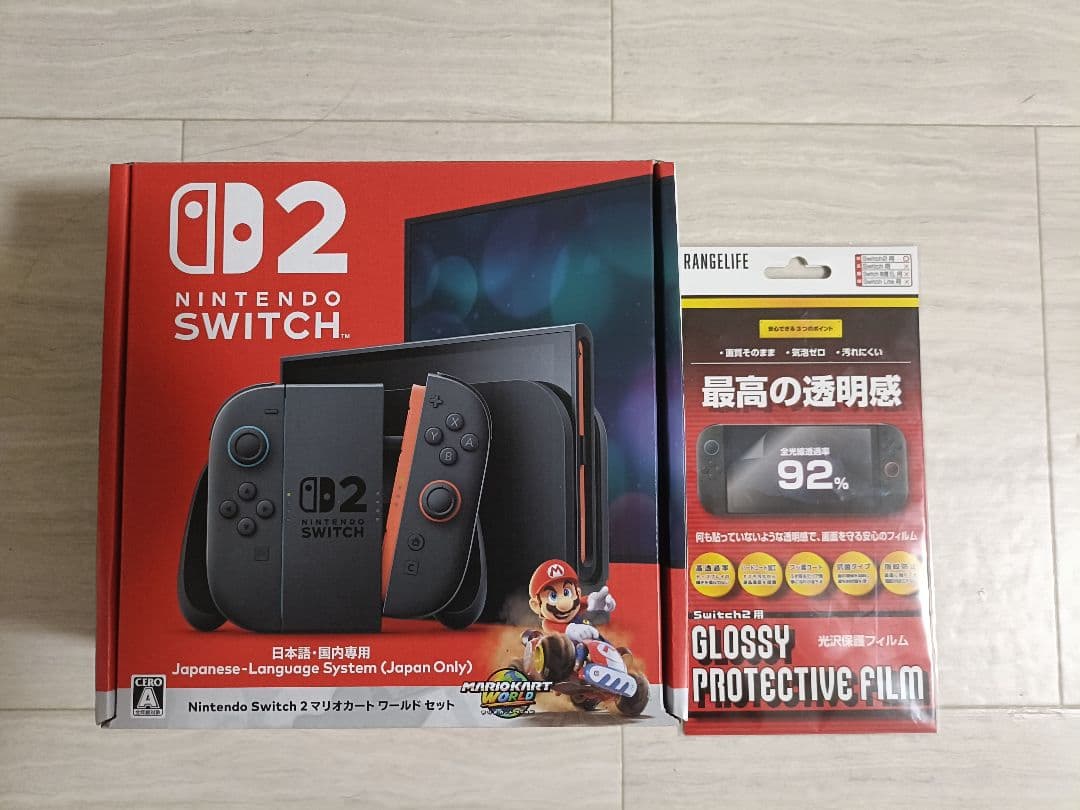 新品未開封　Switch2 本体　マリオカートワールドセット　保護フィルム
