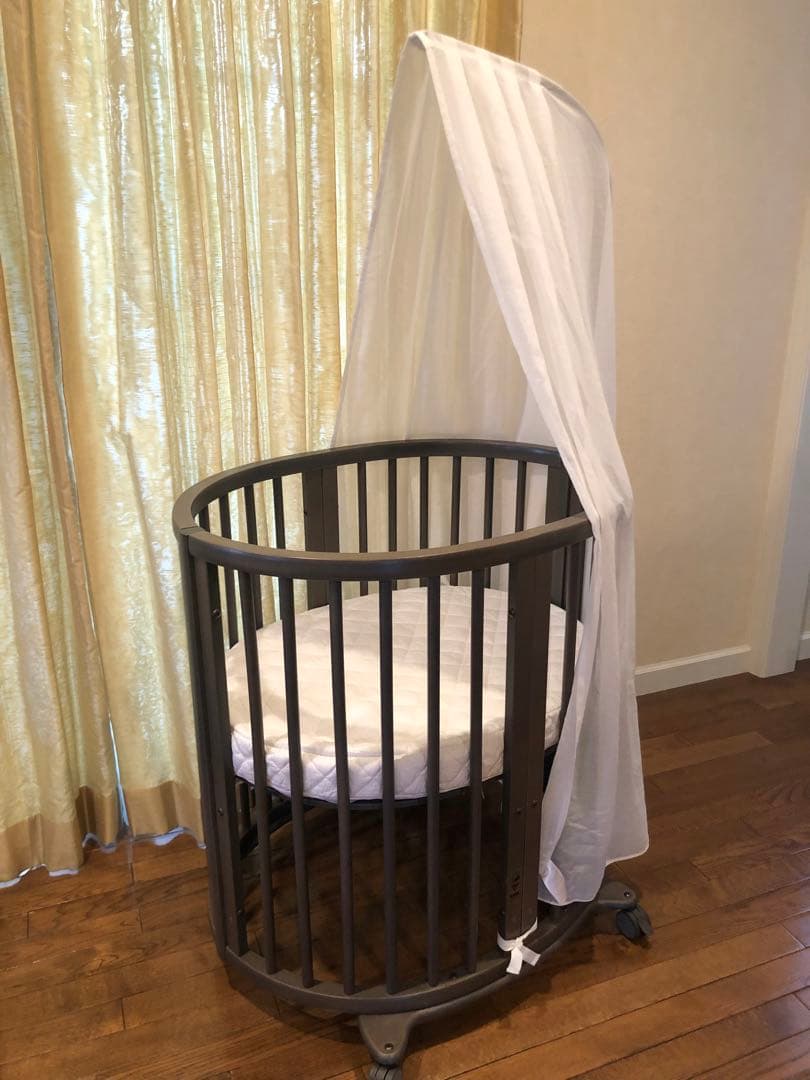 ストッケベビーベッド