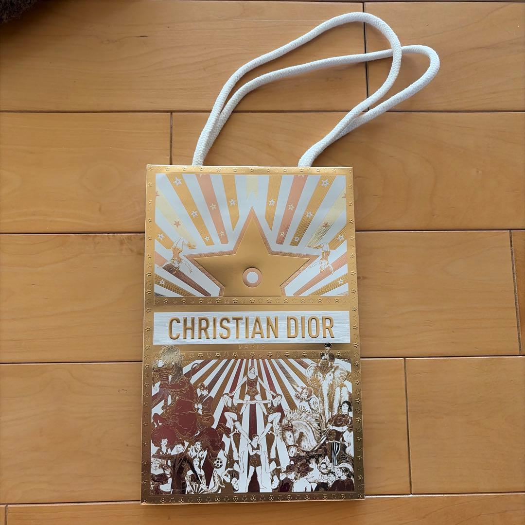 Miss Dior エッセンス 35ml ショッパー紙袋付