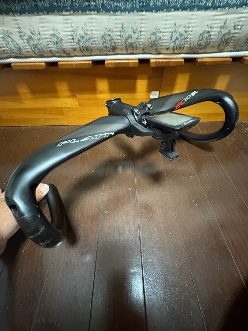 中華カーボンエアロハンドル キャットアイサイコン・ライトマウント付き