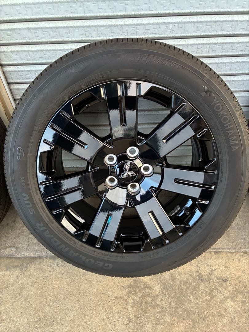 デリカD:5 シャモニー タイヤホイール4本セット 新車外し