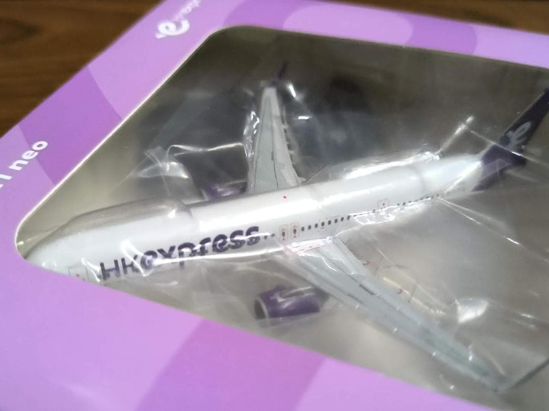 レア 香港エクスプレス AIRBUS A321 neo 1:400スケールモデル