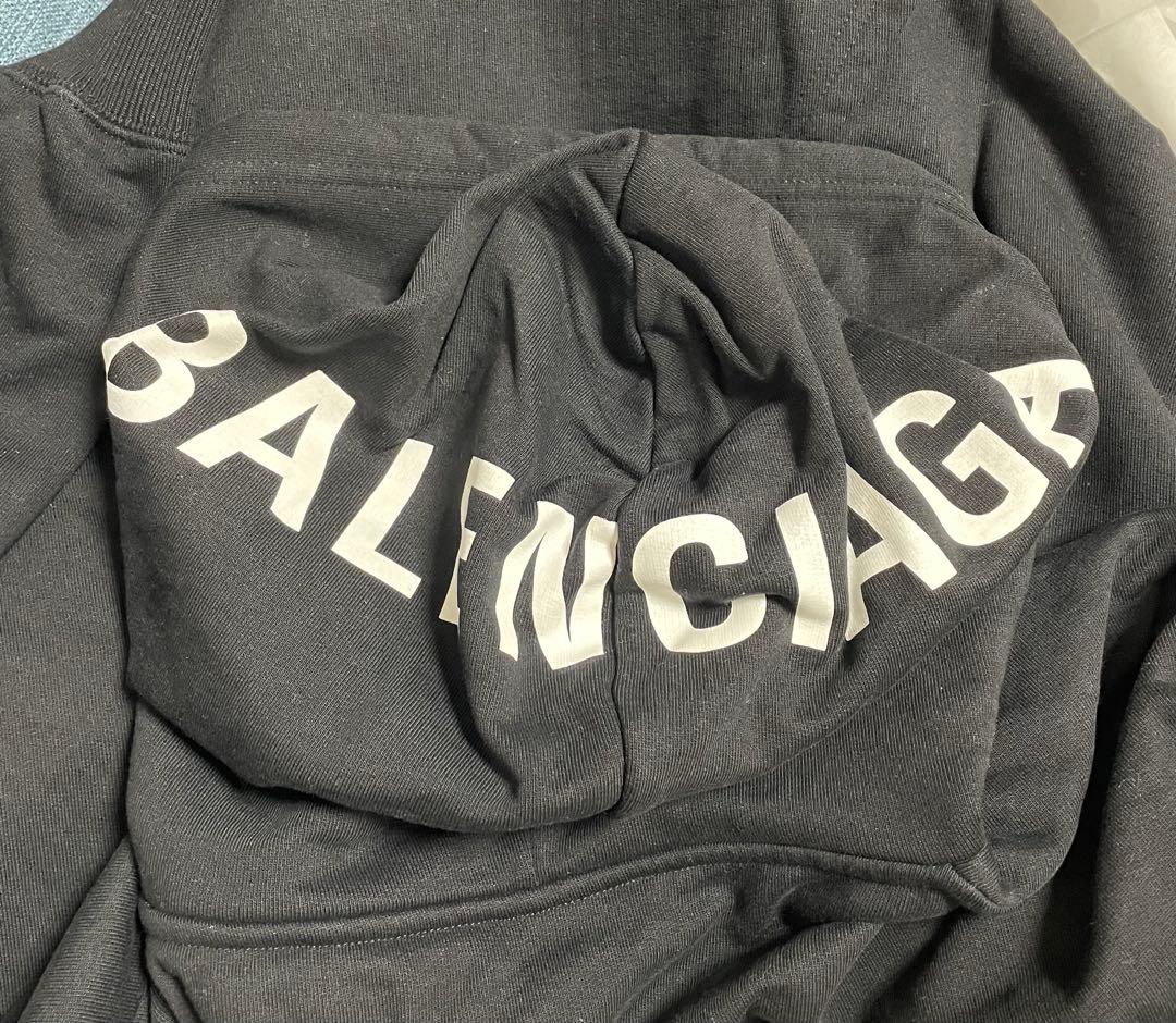 バレンシアガパーカーMブラック