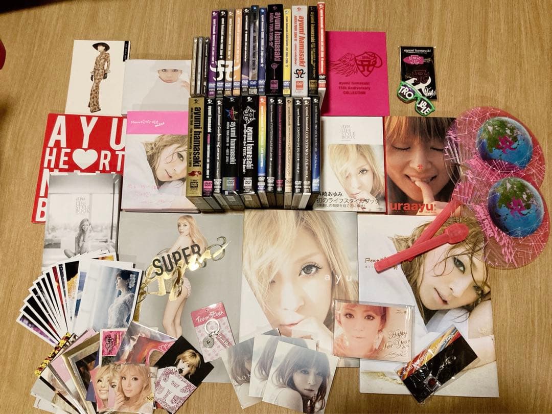 【お得❗️】浜崎あゆみ　まとめ売り　DVD 本　非売品グッズ等