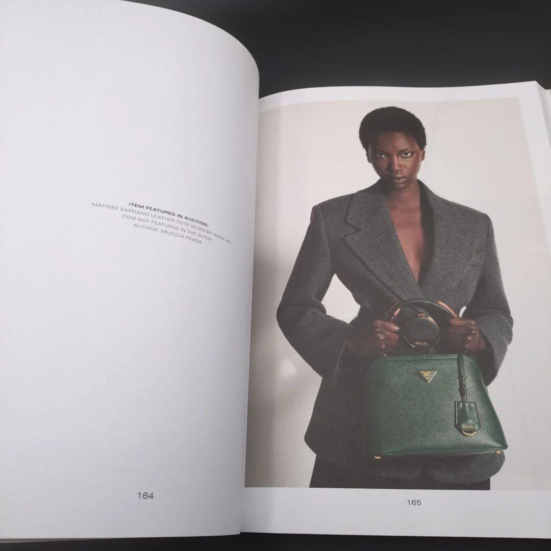 PRADA カタログ ミラノ　プラダ　希少